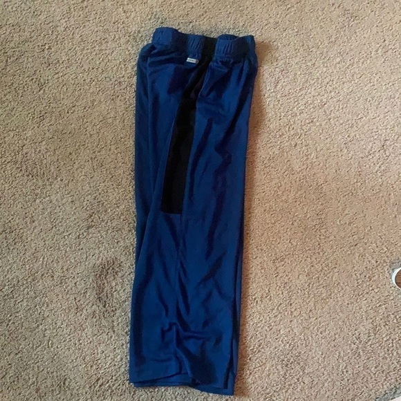 Old Navy Other - Old navy size 8 pants